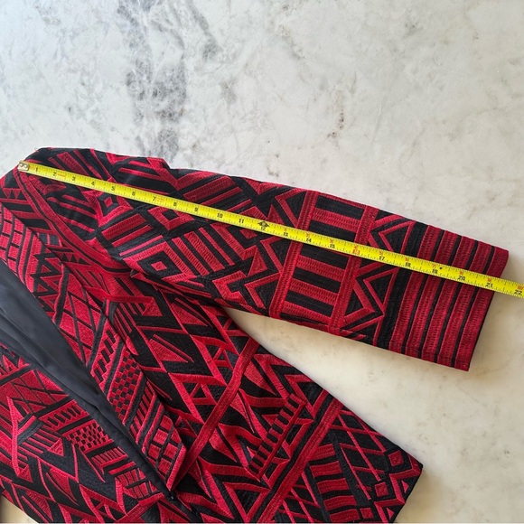 Alice + Olivia Christian Red Black Embroidered Silk Blazer geometric pattern M - Picture 5 of 14
